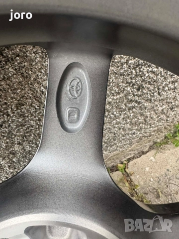 Патерица Toyota RAV4 2023г., снимка 5 - Гуми и джанти - 52651588