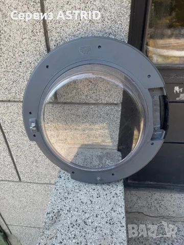 Продавам перфектен люк (вратичка ) и филтър за сушилня Whirlpool 8 kg, снимка 2 - Сушилни - 51352521