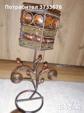 Свещник, метален със стъклени апликации., снимка 2 - Други ценни предмети - 41517297