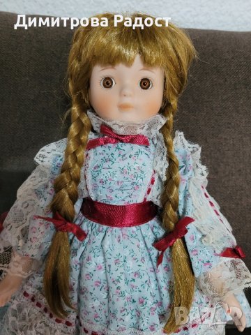 Порцеланова кукла 40см височина! Състояние използвано като ново! , снимка 2 - Колекции - 44241406