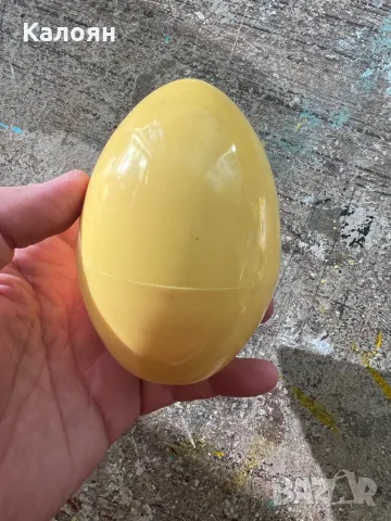 Пластмасово жълто яйце контейнер за яйце