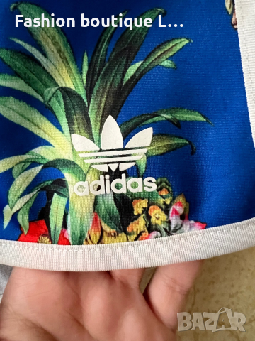 Adidas оригинални къси панталонки S размер 💙, снимка 3 - Къси панталони и бермуди - 44766503