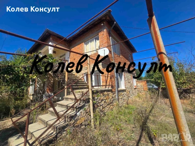 Продавам къща в с. Лешниково, снимка 2 - Къщи - 51800411