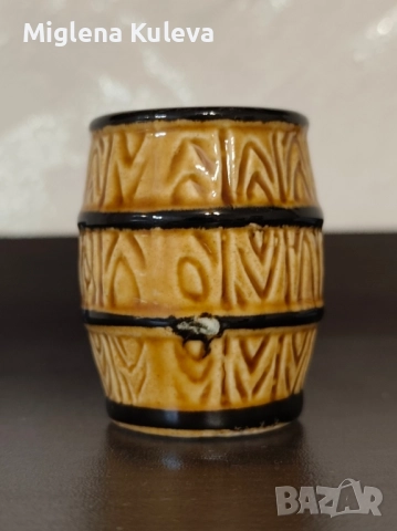 Малка керамична ракиена чашка Бъчва. Цена 5 лв., снимка 3 - Чаши - 51449543