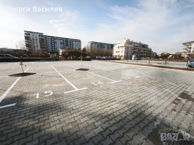 2 бр. Паркоместа под наем