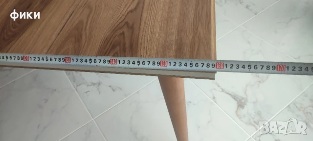 маса за трапезария 