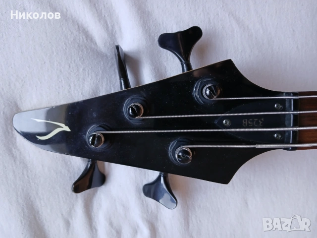 Бас китара Vantage , снимка 3 - Китари - 53828061