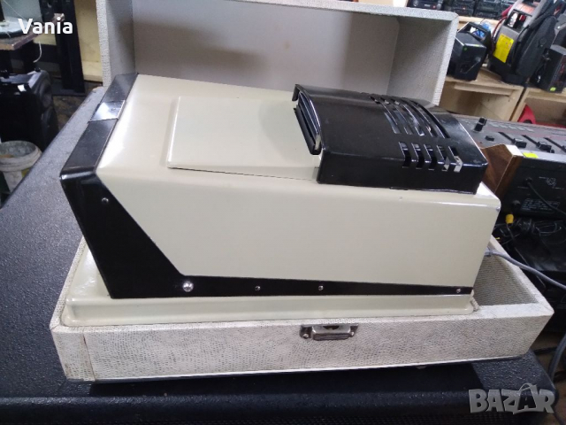 Прожекцион, снимка 3 - Антикварни и старинни предмети - 36316639