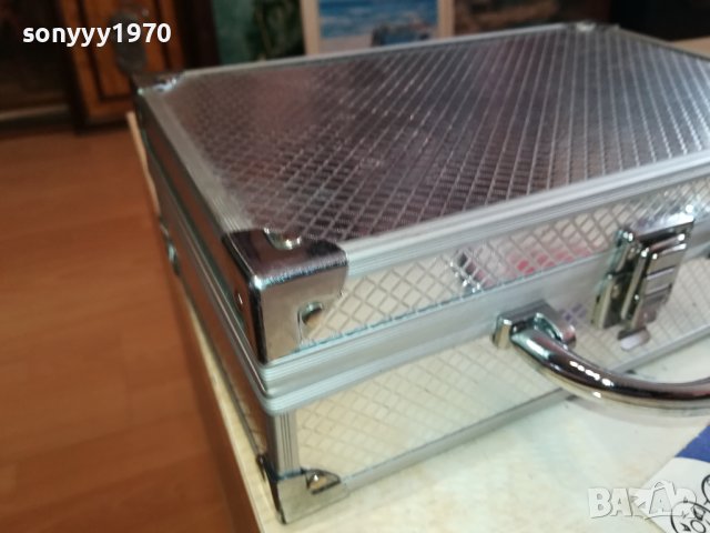 АЛУМИНИЕВ КУФАР ОТ ГЕРМАНИЯ 2102241612, снимка 8 - Колекции - 44401846