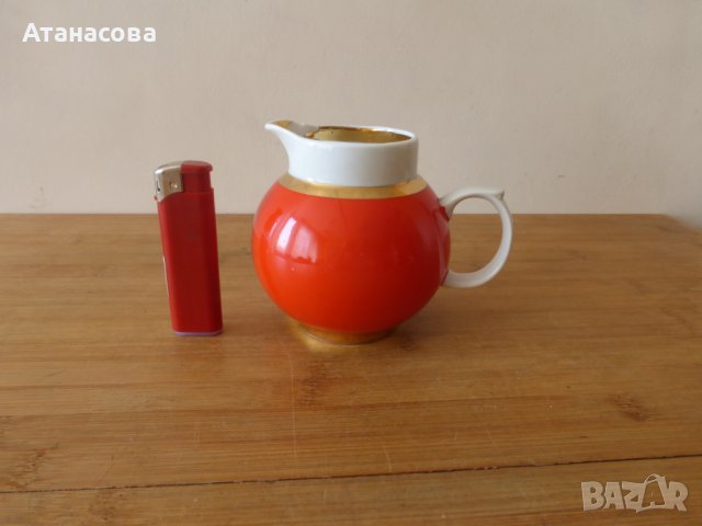 Руска порцеланова каничка за мляко латиера Дулево 1980 г