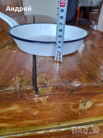 Стар емайлиран тиган #6, снимка 4 - Други ценни предмети - 52171096