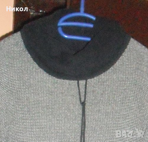 Унисекс пуловер с широка висока яка, GUESS, снимка 2 - Блузи с дълъг ръкав и пуловери - 44488572