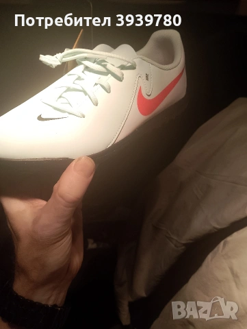 Детски футболни обувки Nike номер 37,5, снимка 6 - Детски маратонки - 53470844