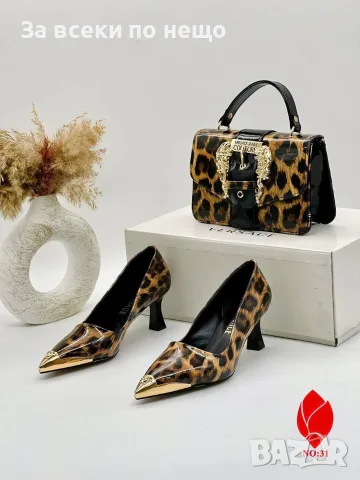 Versace Jeans Couture Луксозна Лачена Дамска Чанта Със Златиста Катарама Код SEM-980