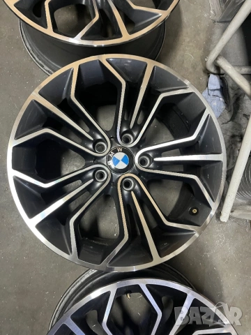 Оригинални BMW 18” /Style 323/, снимка 9 - Гуми и джанти - 53088912