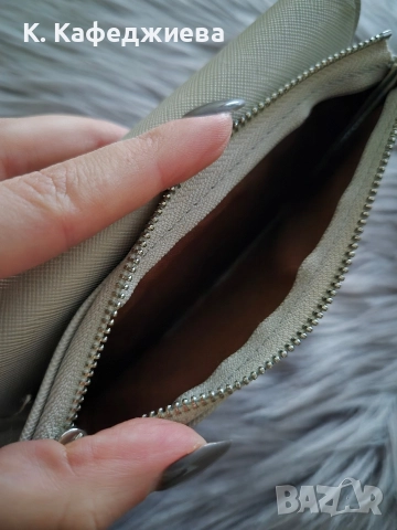 Дамско портмоне Guess, снимка 4 - Портфейли, портмонета - 52562579