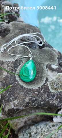 КОЛИЕ МАЛАХИТ, снимка 2 - Колиета, медальони, синджири - 41469637