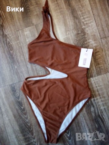 Дамски цял бански