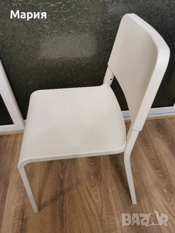 Продавам 3 стола TEODORES Ikea, снимка 3 - Столове - 50631091