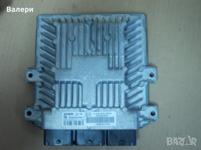 EKU Компютър двигател SIEMENS 5WS40379A-T за PEUGEOT 407 2.7HDI