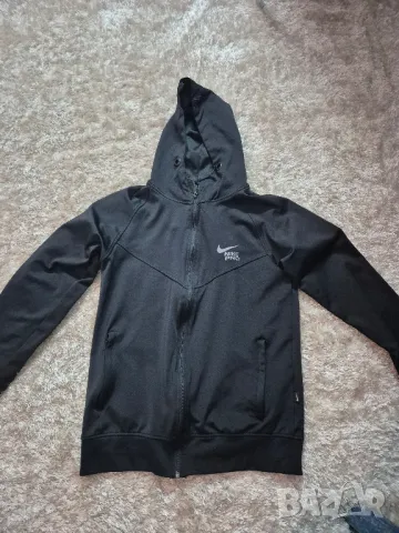 Nike pro , снимка 2 - Детски анцузи и суичери - 49681255