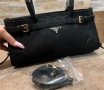 Елегантна дамска чанта тип Prada – черна, със златни елементи + дълга дръжка, снимка 2