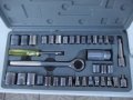 Комплект тресчотка с 34 бр. вложки , удължител и отвертка, снимка 2