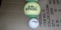 Продавам 3 използвани топки за тенис на корт и 1-на използвана топка за голф, снимка 2