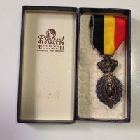 Орден на труда Белгия Industrial and Agricultural Decoration 2 степен, снимка 1 - Антикварни и старинни предмети - 42733265
