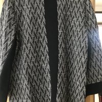 Блуза жакард в сиво и черно, снимка 3 - Блузи с дълъг ръкав и пуловери - 36016051