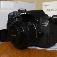 Фотоапарат Canon EOS 700D, снимка 9 - Фотоапарати - 44555074
