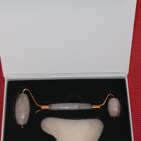 Масажен комплект двустранен ролер и Гуа Ша от Розов кварц. , снимка 2 - Масажори - 41868678