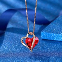 Колие с червен кристал във формата на сърце подарък жена, съпруга, приятелка Свети Валентин, снимка 1 - Колиета, медальони, синджири - 41569510