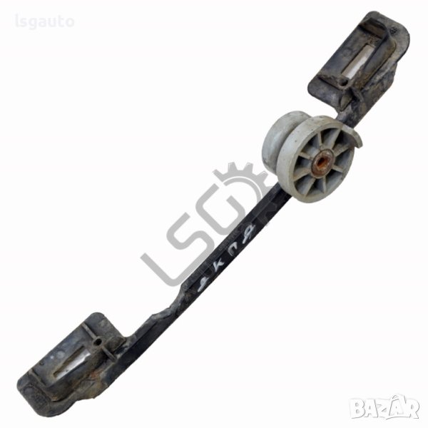 Десен държач предна броня Mercedes-Benz CLS (C219) 2004-2010 ID:106807, снимка 1