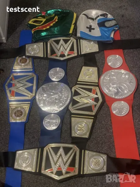 Шампионски пояси WWE World Championship и маски Rey Mysterio Mask на брой belt колан, снимка 1