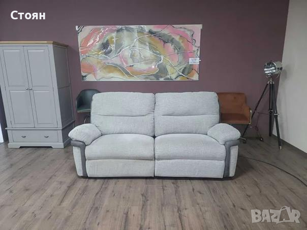 Сив диван от плат тройка La-z-boy с електрически релакс механизъм, снимка 1