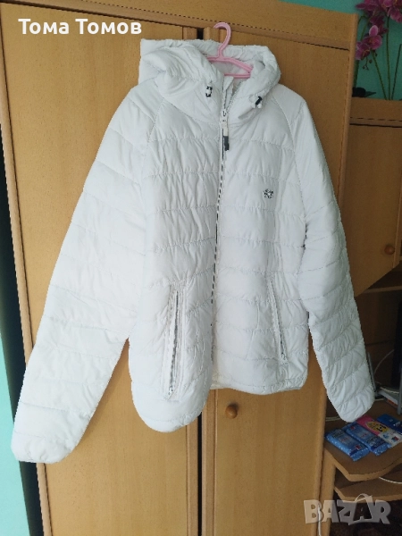 Продавам мъжко бяло яке, снимка 1