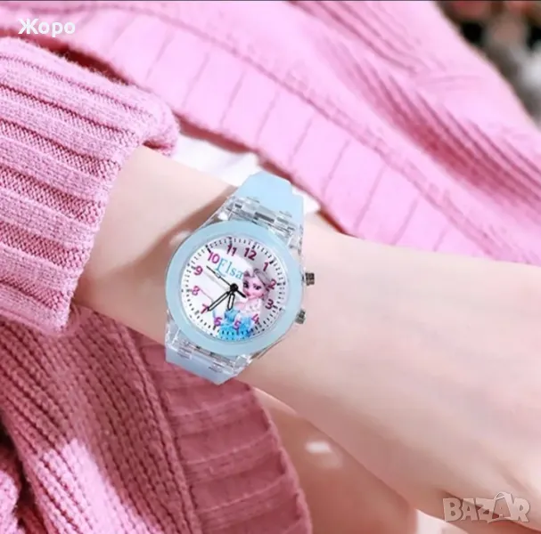 ДЕТСКИ СВЕТЕЩ ЧАСОВНИК ЛЕДЕНОТО КРАЛСТВО ЗА МОМИЧЕТА , снимка 1