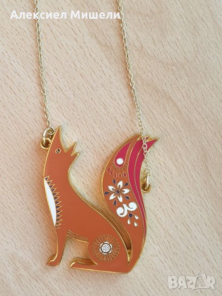 Позлатен медальон на лисичка, снимка 1
