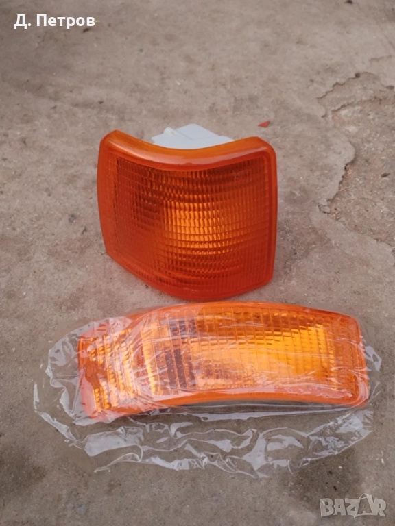 Десен мигач Audi 80  Hella, снимка 1