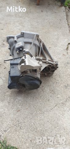 Скоростна кутия Форд Фиеста 1.4 бензин 2010г., снимка 4 - Части - 40190071