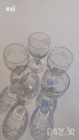 Кристални чаши, снимка 1 - Други ценни предмети - 44277839