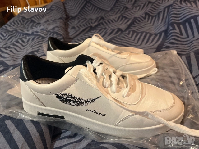 Чисто Нови Бели обувки