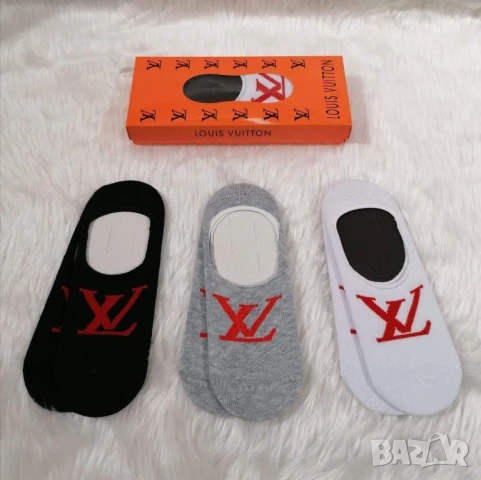 чорапи в кутия nike lacoste gucci hermes louis vuitton chanel , снимка 14 - Дамски чорапи - 50998488