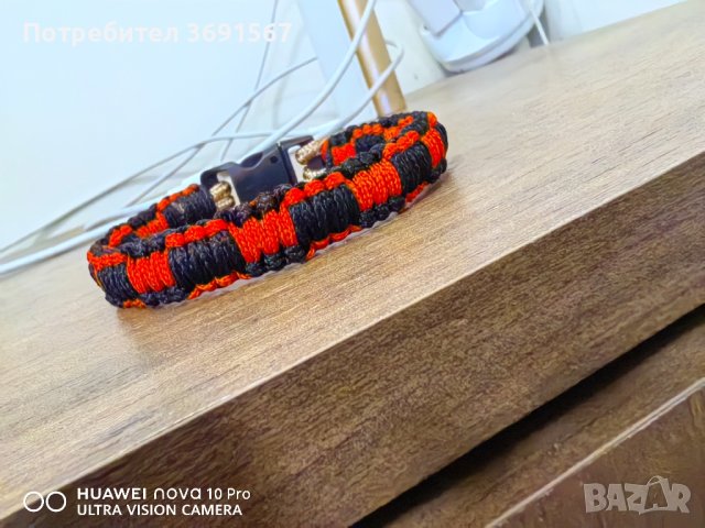 Ръчно плетени гривнички , снимка 11 - Гривни - 42538692