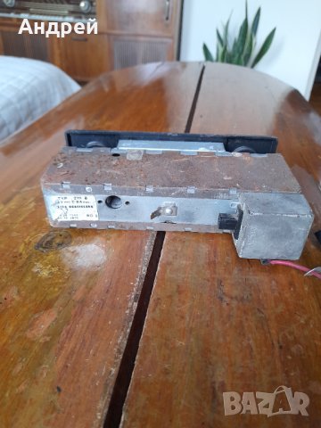 Старо автомобилно радио,радиоприемник Tesla, снимка 4 - Антикварни и старинни предмети - 42539907