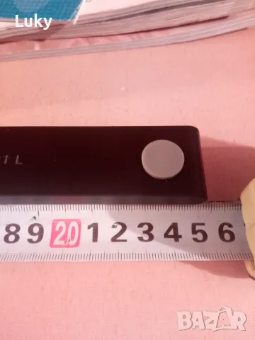 Продавам крачета,не използвани за тв. Тошиба--55 инча.Не използвани(нови)., снимка 4 - Стойки, 3D очила, аксесоари - 39042669