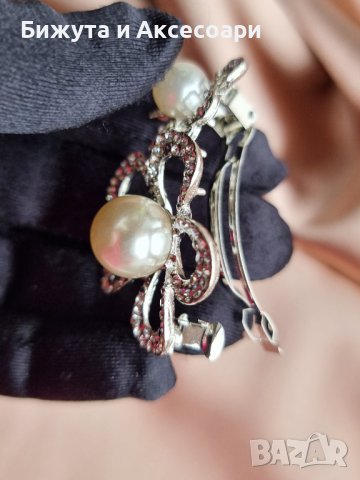 Красива метална шнола в сребристо с перли и кристали и закопчаване с френски механизъм., снимка 6 - Други - 39299997