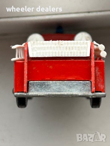 Метална количка Matchbox Fire Pumper Truck в мащаб 1:104, снимка 12 - Колекции - 39835603