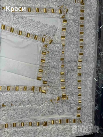 Италиански луксозен комплект за дома – покривки с дантели и златисти детайли, снимка 2 - Покривки за маси - 49260654